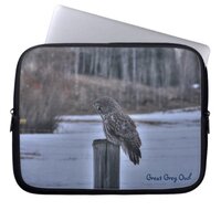 Great Grey Owl Raptor Wildlife Photo Laptop Sleeve