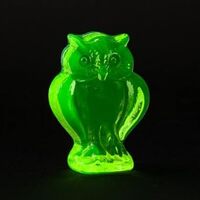 Uranium Glass Tableware (Glow Under UV) - Statuette - Owl, Czech Republic (Glossy)