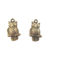 4, 8 or 16 Anique brass plated owl charms, bronze bird pendants, pick your amount, D233