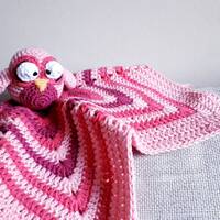 PDF Crochet Pattern - Holly the Owl Doudou - Lovey Security blanket comforter - schema uncinetto - a