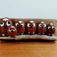 Vintage Painted Rock Owl Family | Kitsch Wall Art | Wood Display | Folk Art Pet Rock