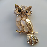 Elegant Owl Brooch, Gold Rhinestone Bird Pin, Witchy Decor