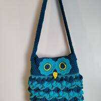 Handmade Owl Purse w Crocodile Stitch