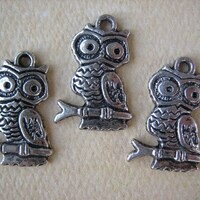 Owl Charms, Antique Silver Owl Charms, Owl Pendants, DIY Owl Charms, 3pcs Owl Branch Pendants, 21x12