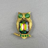 Sarah Coventry Green Iridescent Rhinestone Owl Brooch-2 Inches Long. Free shipping.