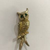 Vintage Goldtone Owl Green Rhinestone Eyes Brooch  Pin