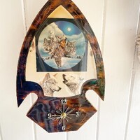 Vintage Wood Native American Arrowhead Owl/Wolf/Native American Clock. Wolves, Owl, Bob Cat, Native 