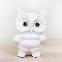 Big Eye Owl/ Super Cute Mid Century Ceramic White Snow Owl / 1960s Kawaii Kitschy Cutie