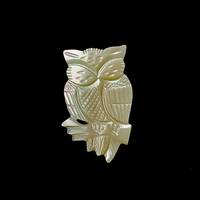 Vintage Carved Mother Of Pearl Owl Brooch Pin