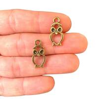 4 Minimalist Owl Charm - Antique Bronze Plated Owl Pendant - Little Owl - Small Owl Charm - Heart Ch