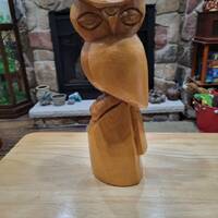 Vintage Handcarved Owl Sitting on a Stump 12 inches Tall 3.5 in base. Beautiful folk Art Carving!