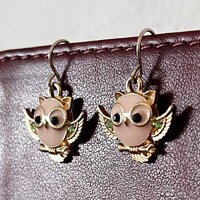 Vintage Rare Gold Tone Pink Owl Wearing Glasses Earrings Super Cute