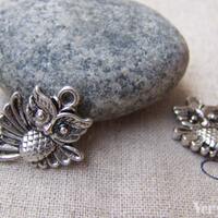 Antique Silve Tiny Owl Charms Double Sided 17x20mm Set of 10 A1850