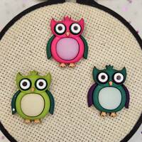 Colorful Owl Magnetic Needle Minder – Cute Bird Stitching Tools for Cross Stitch & Embroid
