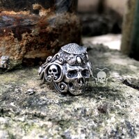 Hand sculpted Owl head indian ethnic skull ring : Oxidized brass and sterling silver skull rings. Pe