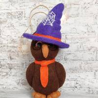 Needle Felted Brown Owl, Halloween owl, woodland art, owl in a hat, Felt forest bird, wild wool bird