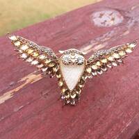 HTF Vintage Dana Buchman rhinestone flying owl brooch