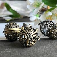 2pcs Brass Antique Bronze Openable Round Owl Locket Pendant-Prayer box Wish Box Container Charm