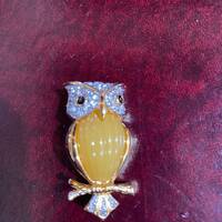 D'Orlan Small Signed Owl w Cabochon yellow tummy and handset Swarovski crysals Canadian