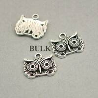 BULK 20 Owl Charms, Wholesale Owl Head pendant beads, Antique Silver 16X18mm CM1137S, BACKORDERED