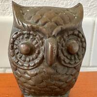Vintage brass owl paperweight