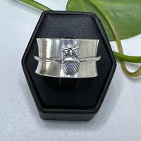 Sterling oxidized owl spinner ring