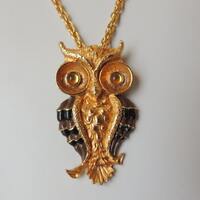Large HMS Owl Necklace. Black and Gold Costume Jewelry. Hoot Owl Pendant Necklaces