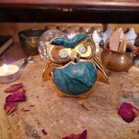 Hibou doré et vert imitation malachite : objet déco pour sorcière, wicca