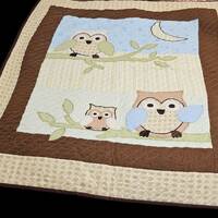 Quilt - Child's Flannel Appliqu&eacute; Owl Quilt