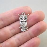 Owl Charms, Owl pendant beads, up to 25 pcs, Antique Silver 15X27mm CM1551S