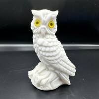 Vintage Italy White Alabaster Owl Figurine Y