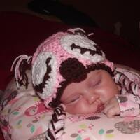 Sleepy Owl Crochet Hat in white,pink &brown