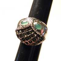 Owl Ring Jade Eyes Size 7, Vintage Unmarked Silver tone ring, gift idea