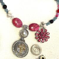 Long Beaded Necklace with Interchangeable Snaps &ndash; Owl, Cross, Rhinestone