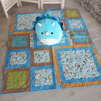 Who's watching you Baby Quilt. Cute owls peeking around, keeping an eye on you! Original design,