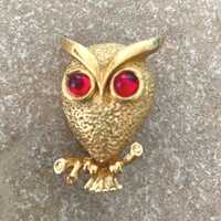 Vintage Owl Brooch 1970s, Gold Tone, Red Eyes #6