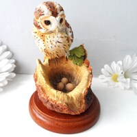 Vintage ~ Border Fine Arts ~ Tawny Owl With Nest  On A Wooden Plinth ~ Designed By Russell Willis ~ 