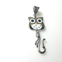 Colorful Owl Portuguese Knitting Pin Necklace or clip on
