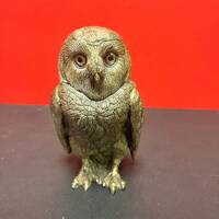 6.5 inches Italian silver plate owl — 2 .5 kg — great detail — older piece —
