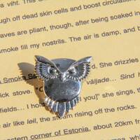 silver cute owl pin brooch, clothe /bag/hat ornament pin