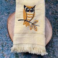Vintage Cannon Royal Family yellow Owl embroidered  fingertip hand towel / vintage towels / Cannon t