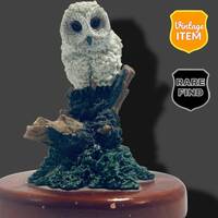 Vintage Collectible Owl Figurine. 5 1/2 Inches Tall. SUPER RARE!