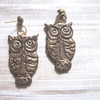 Owl earrings in bronze tone|  Handcrafted in polymer clay| Comfortably lightweight| FREE gift pouch|