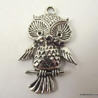 Large Pewter Owl Focal Pendants, Large Antiqued Silver Owl Charms, Silver Bird Pendant, Woodland Jew