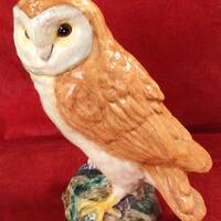 T122 Vintage Large Porcelain BESWICK Barn Owl Figurine. Hand Painted Made in England. Tracked shippi