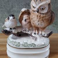 Vintage Towle Fine Porcelain Music Box Momma OWL w/Baby Bird Japan 6"