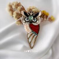 Beaded Owl Brooch: Wisdom Amulet, Festive Bird Jewelry