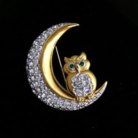 BROOCH Vintage BJ Beatrix Moon Owl Gold Plated Clear Green Crystal Studded Signed