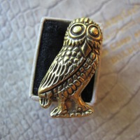 MMA Museum Gold Plate Signed Scythian Owl Pin, Little Brooch Metropolitan Museum Signed MMA, Rich Go