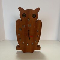 Vintage Wood Owl Wall Clock/Kooky & Kitsch Wall Decor/Owl Decor/Owl Clock/Mid Century Clock/retr